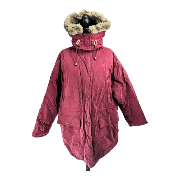 L.L. Bean Women's Burgundy Hooded Winter Jacket with Faux Fur Trim - Picture 3 of 7